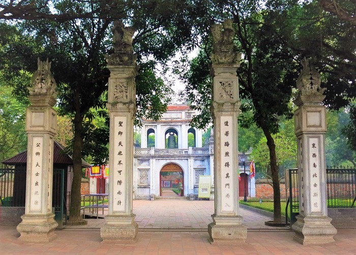 Cổng vào Văn Miếu Quốc Tử Giám Hà Nội