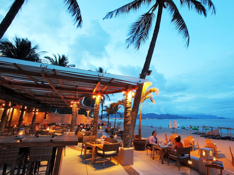 Địa điểm cà phê Nha Trang nổi tiếng - Sailling Club