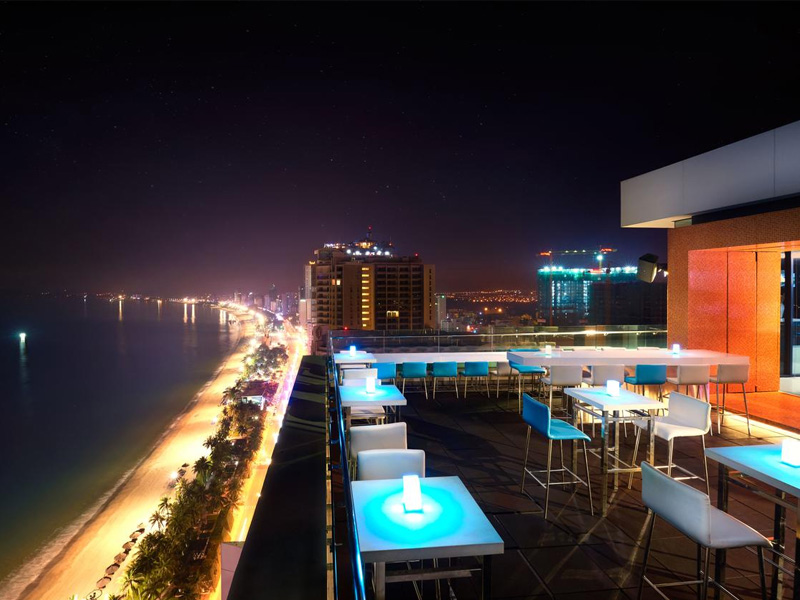 View Nha Trang về đêm từ khách sạn cao cấp Sheraton