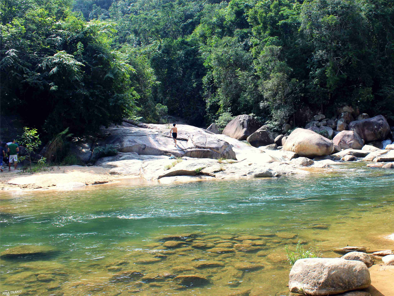 Khám phá ngay Hòn Bà Nha Trang