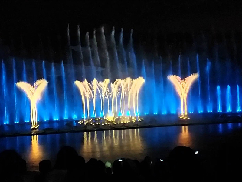 Vinpearl Land Nha Trang với sân khấu nhạc nước hoành tráng