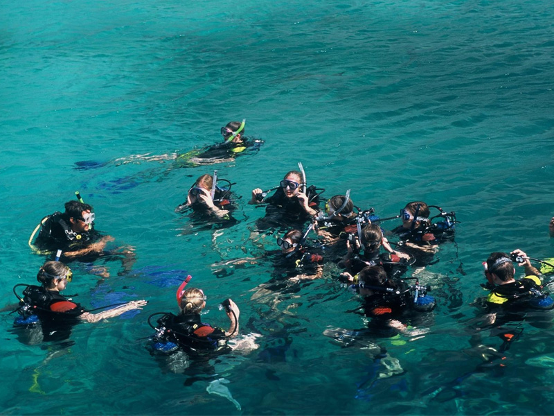 Khám phá đại dương Nha Trang - lặn biển Hòn Mun