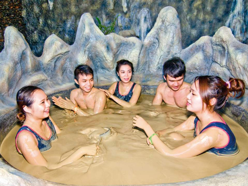 Tắm bùn Nha Trang