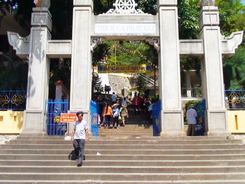 gia-ve-tuong-thich-ca-phat-dai-vung-tau-3.jpg