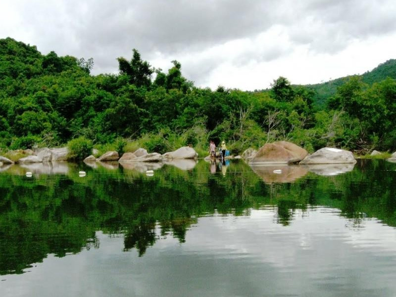 gia-ve-khu-du-lich-ham-ho-quy-nhon-2.jpg