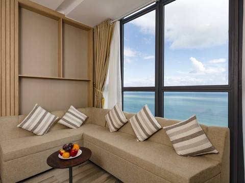 emarald-bay-hotel-spa-nha-trang-5.png