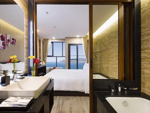 emarald-bay-hotel-spa-nha-trang.png