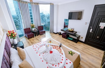 adina-hotel.jpg