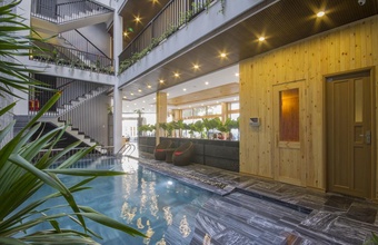 king-house-villa-hotel.jpg