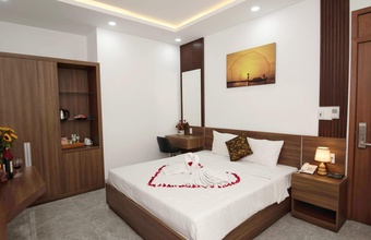 huy-ngoc-hotel.jpg