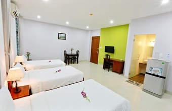 gold-house-hotel.jpg
