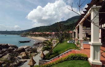 son-tra-resort-spa.jpg
