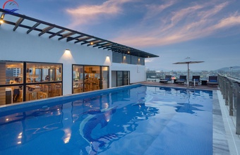 sunny-ocean-hotel-spa.jpg