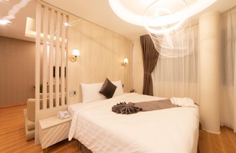 silent-night-dem-lanh-hotel.jpg