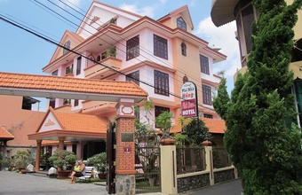 villa-pink-house.jpg