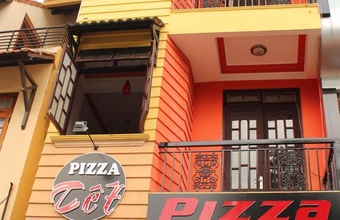 pizza-tet-hostel.jpg