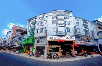 oyo-852-nam-ngoc-hotel.jpg