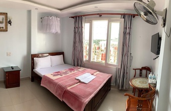 hung-thinh-hotel.jpg