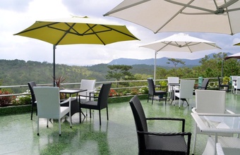 rung-hoa-hotel.jpg