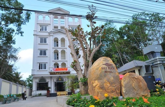 gold-beach-hotel.jpg