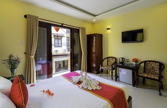 golden-river-hotel.jpg