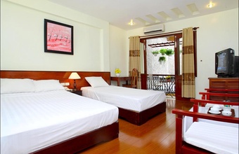 nhi-trung-hotel.jpg