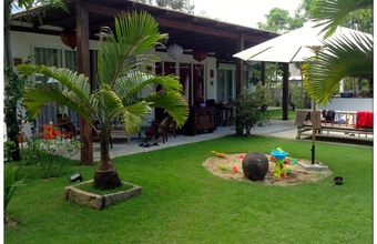 leas-garden.jpg