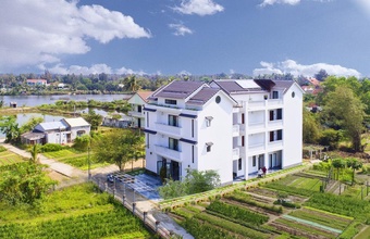 cilantro-villa.jpg
