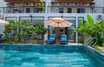 yellow-daisy-pool-villas.jpg
