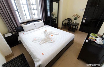 jade-hotel.jpg