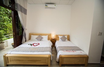 shark-hotel-hue.jpg