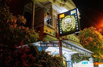 royal-crest-hotel.jpg