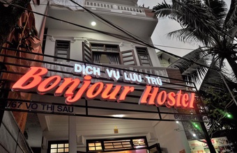 bonjour-hostel.jpg