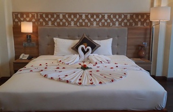 sen-vang-luxury-hotel.jpg