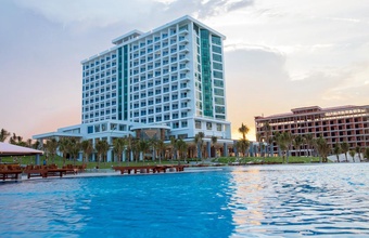 golden-peak-resort-spa.jpg
