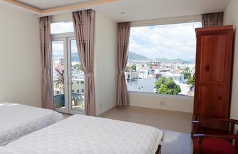 trang-long-hotel.jpg