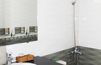 hoang-gia-doc-let-hotel.jpg