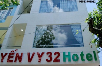 yen-vy-32-hotel-and-pub.jpg