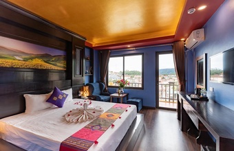 saparis-hotel.jpg