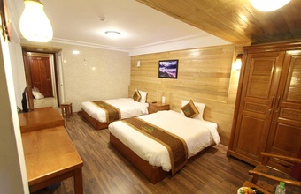 himalaya-hostel-room.jpg