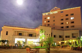 long-beach-hotel.jpg