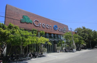 green-oasis-hotel.jpg