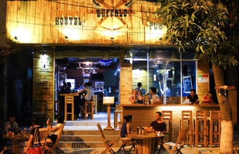 buffalo-pub-and-hostel.jpg
