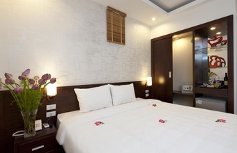 rising-dragon-legend-hotel.jpg