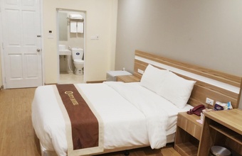 city-hotel.jpg