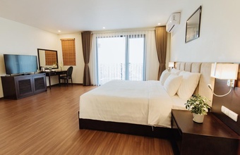 paragon-noi-bai-hotel-pool.jpg