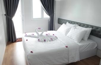 dragon-hotel-1.jpg
