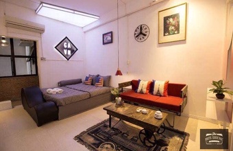 home-stay-gaah-the-1975.jpg
