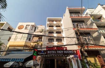reddoorz-near-lotte-cinema-cong-hoa.jpg