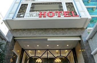 clavie-hotel.jpg